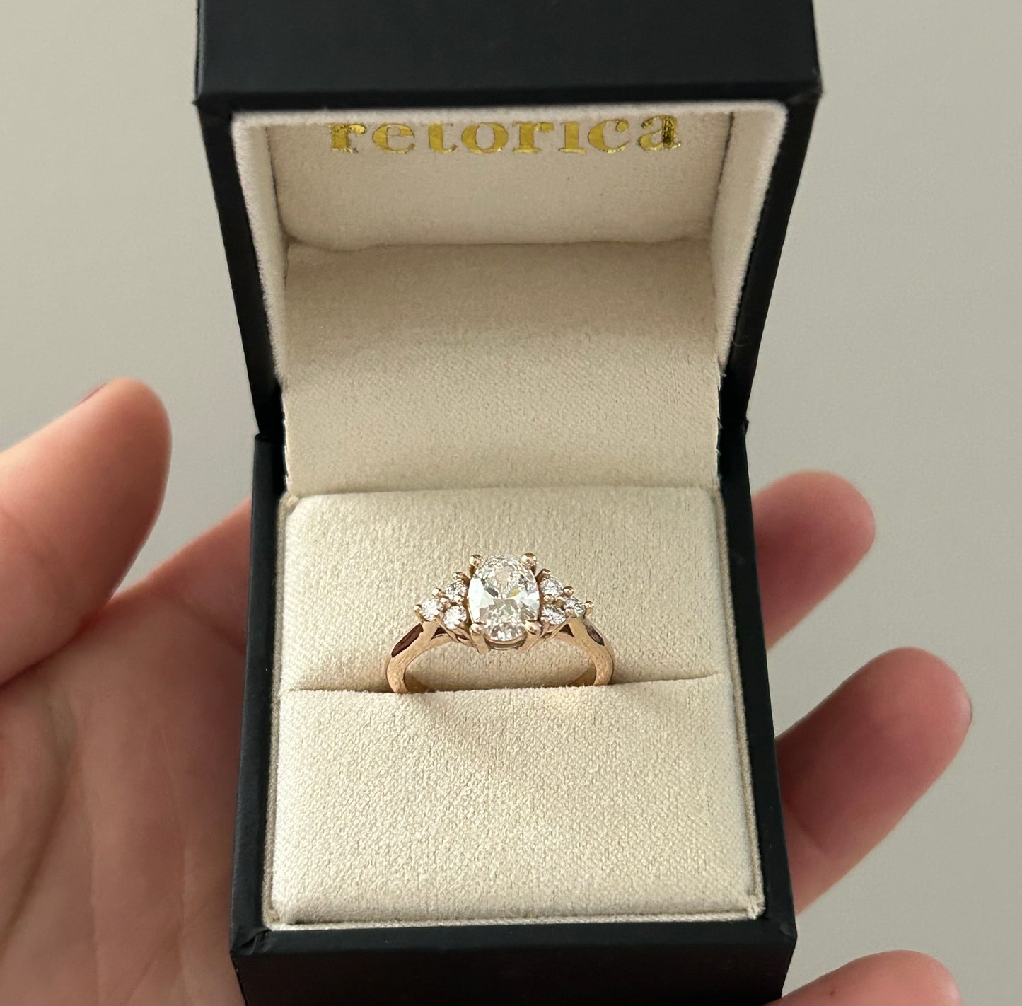 Calathea oval cut diamond engagement ring