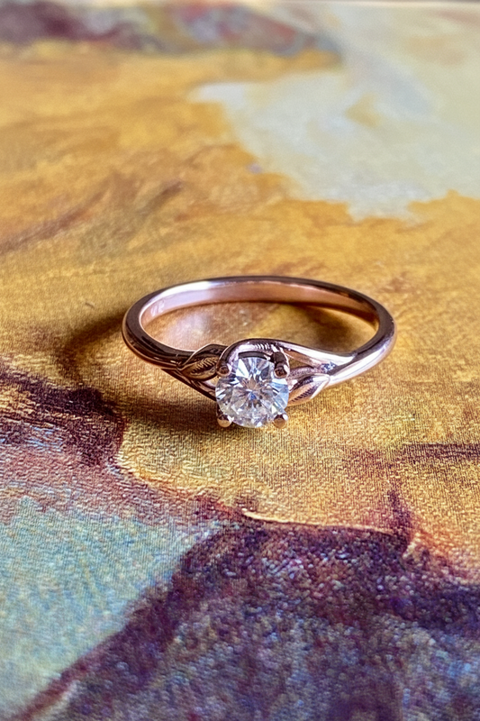 Leaves design round cut diamond engagement ring