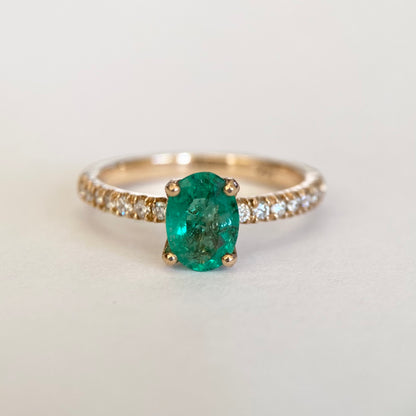 Oval cut emerald engagement ring