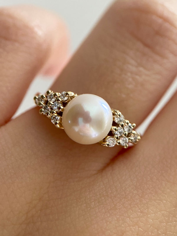 Japanese Akoya pearl and diamonds engagement ring