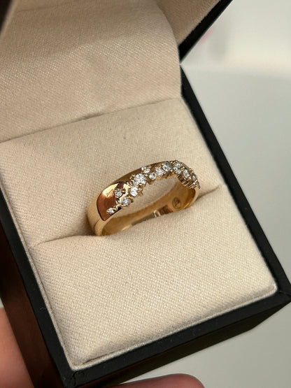 Organic Diamond Cluster Wedding Band in 14K gold