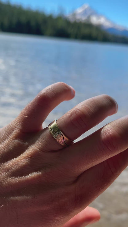 14K Mount Hood unisex gold band